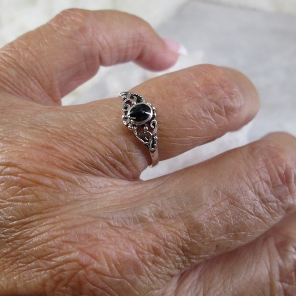 Black Onyx 925 Sterling Ring>Onyx ring,925 Onyx ring,Bali Ring,925 Sterling ring - Picture 2 of 5